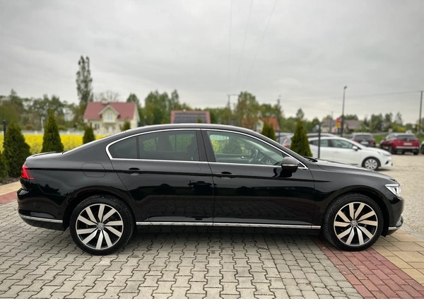 Volkswagen Passat cena 84700 przebieg: 222000, rok produkcji 2019 z Lubień Kujawski małe 562